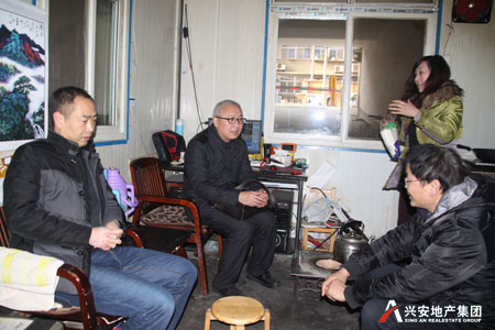 2014年集團(tuán)工會節(jié)前慰問困難職工